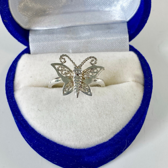 Vintage Sterling Silver Butterfly Ring Stamped C^A. - Picture 4 of 5